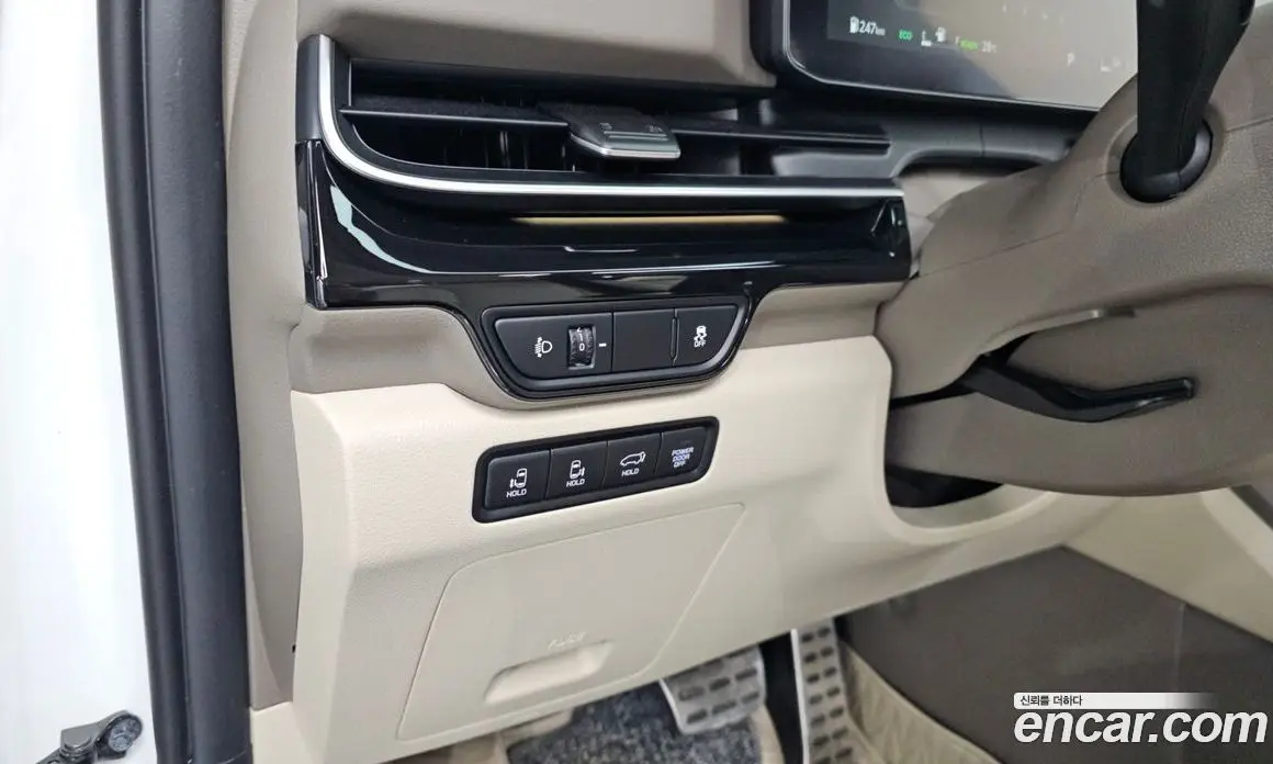 Kia Carnival 2024 1.6 автомат (гидро), фото 24