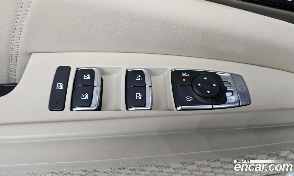 Kia Carnival 2024 1.6 автомат (гидро), фото 30