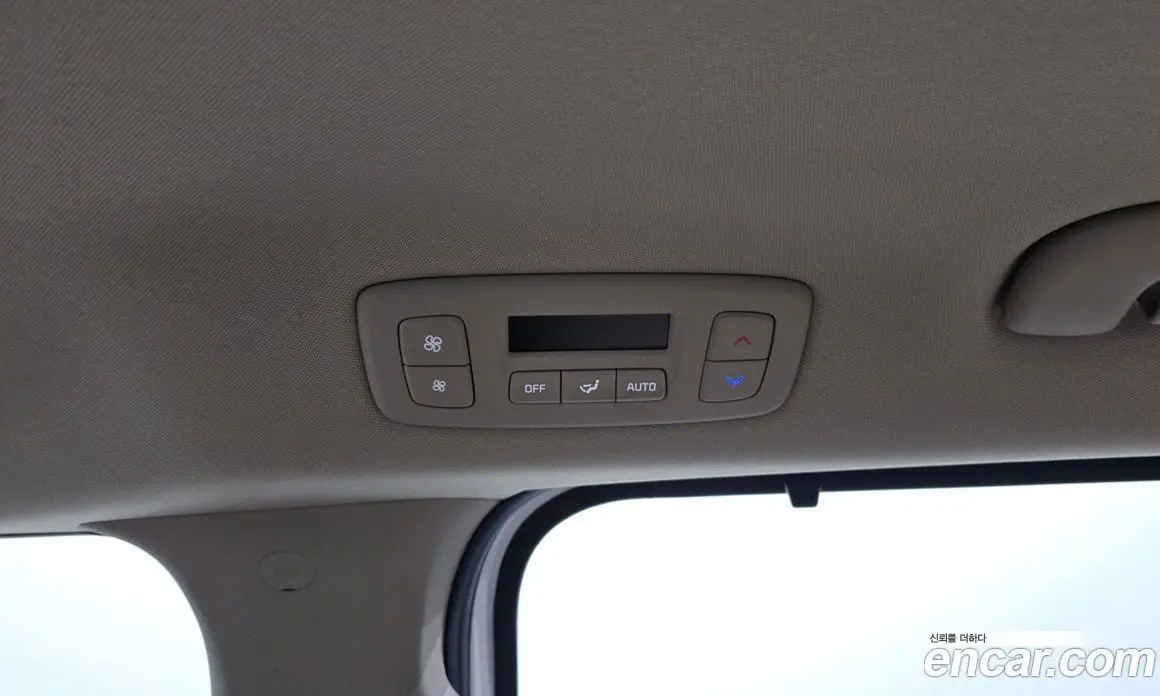 Kia Carnival 2024 1.6 автомат (гидро), фото 31