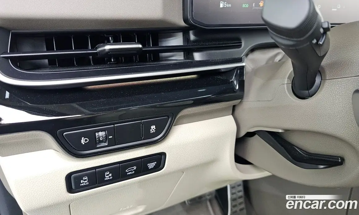 Kia Carnival 2024 1.6 автомат (гидро), фото 30