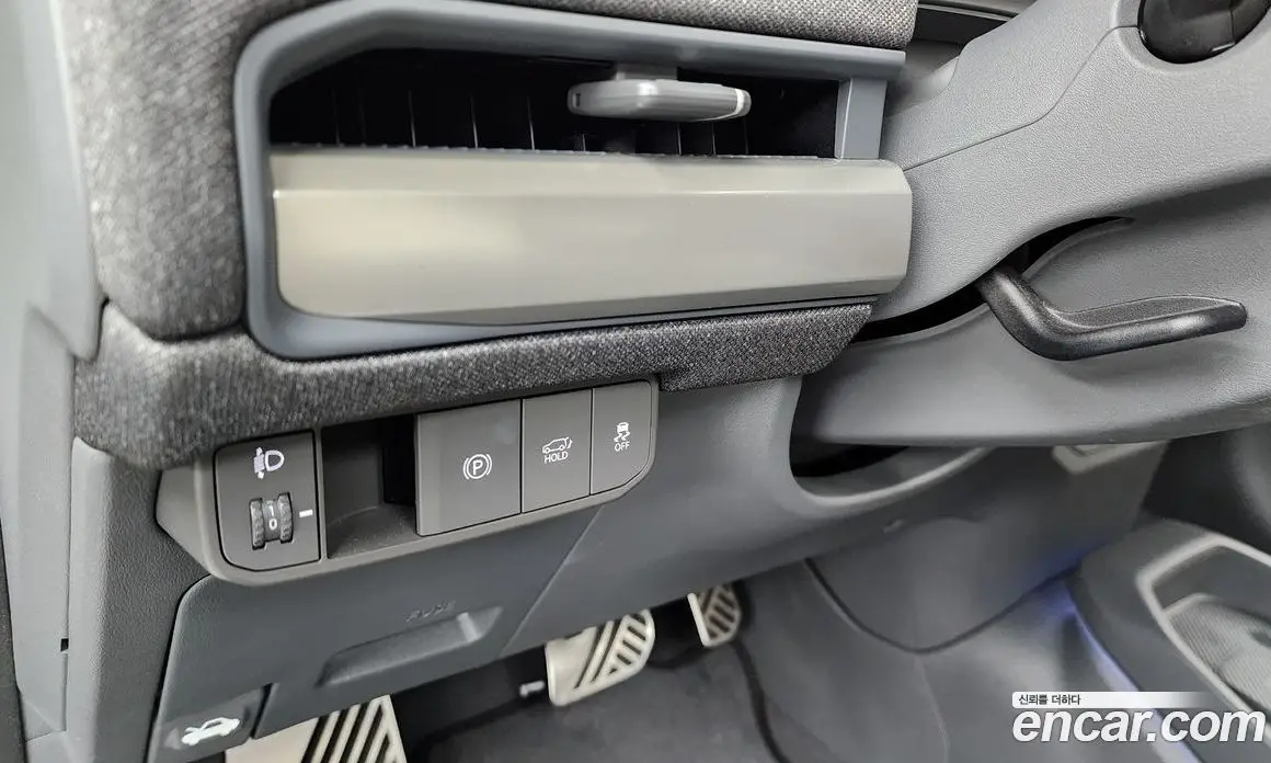 Kia EV3 2024 0.2 автомат (гидро), фото 16