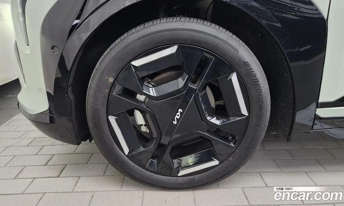 Kia EV3 2024 0.2 автомат (гидро), фото 5