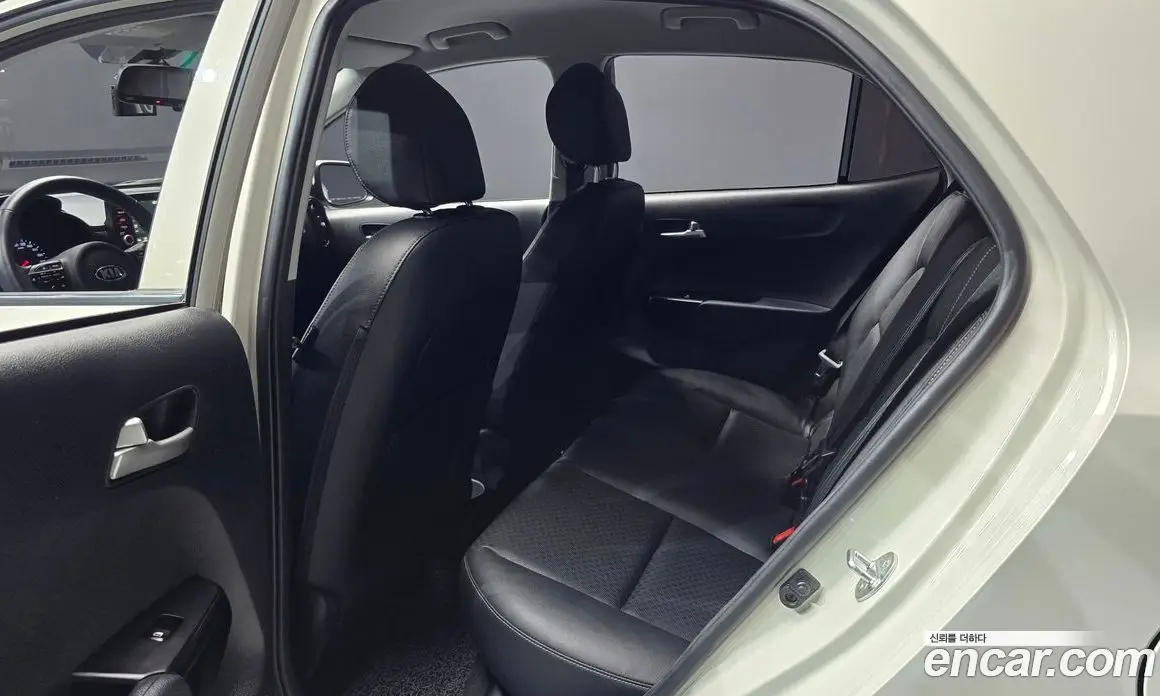 Kia Morning 2018 1.0 автомат (гидро), фото 16