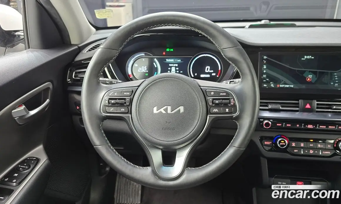 Kia Niro 2022 0.2 автомат (гидро), фото 13
