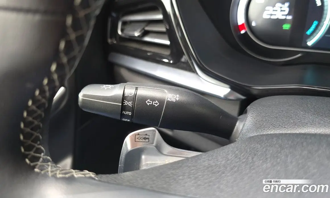 Kia Niro 2022 0.2 автомат (гидро), фото 16