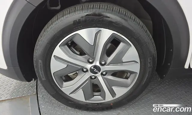 Kia Niro 2022 0.2 автомат (гидро), миниатюра 5