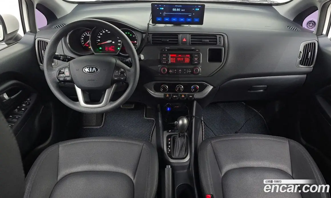 Kia Pride 2012 1.4 автомат (гидро), фото 9 Kia Pride 2012 1.4 автомат (гидро), фото 9