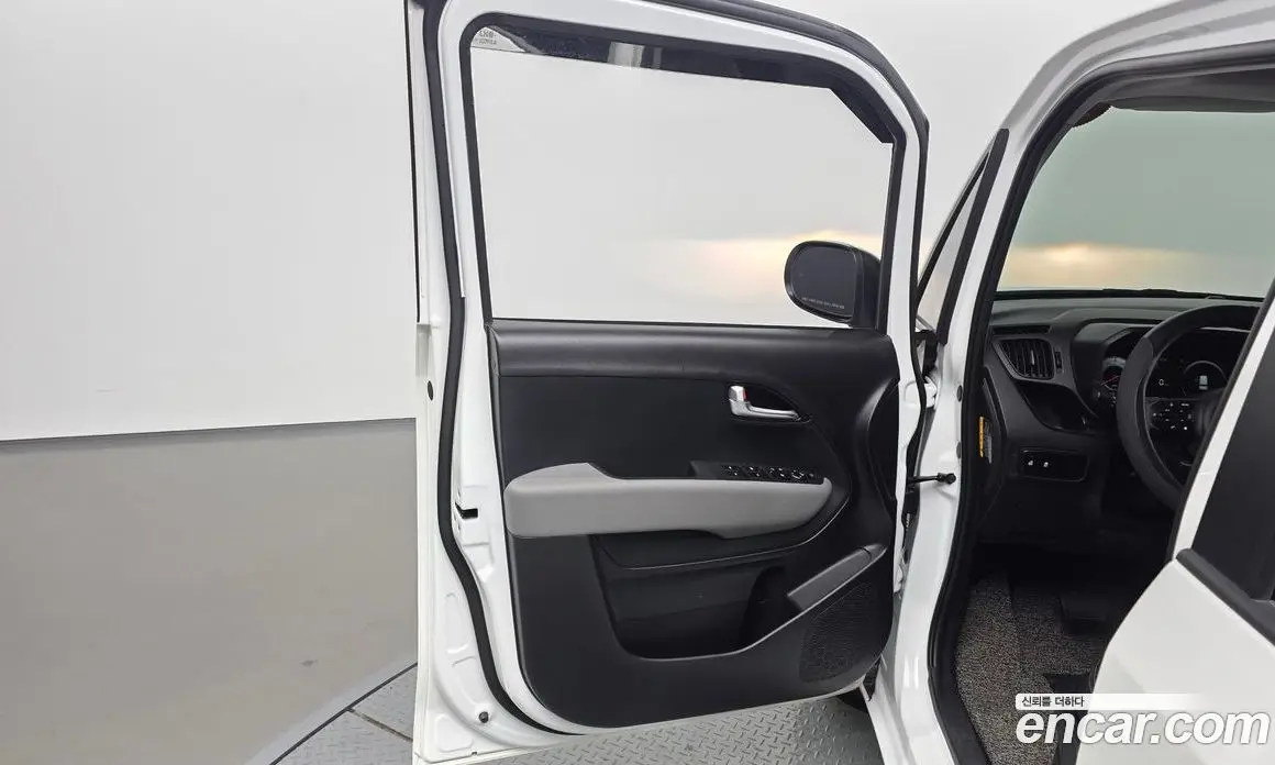 Kia Ray 2024 0.1 автомат (гидро), фото 14