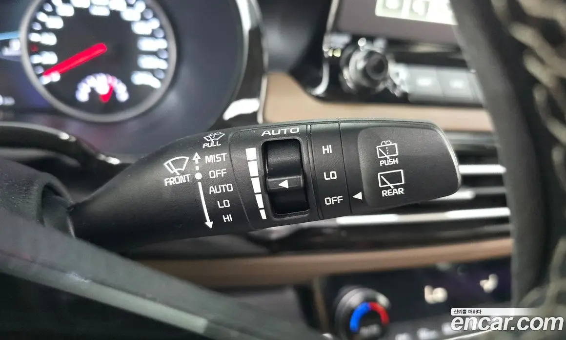 Kia Seltos 2021 1.6 автомат (гидро), фото 18 Kia Seltos 2021 1.6 автомат (гидро), фото 18