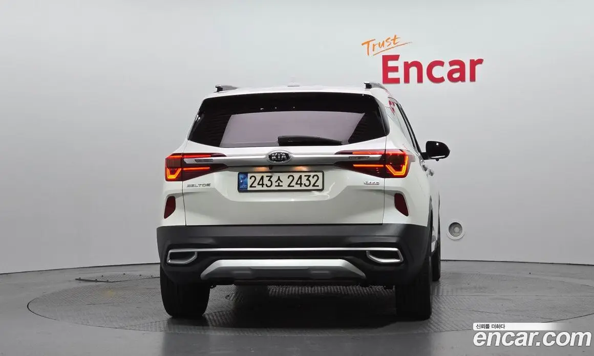 Kia Seltos 2021 1.6 автомат (гидро), фото 4 Kia Seltos 2021 1.6 автомат (гидро), фото 4