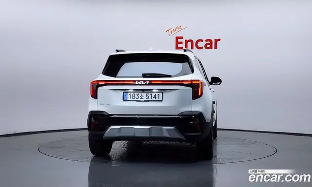 Kia Seltos 2023 1.6 автомат (гидро), миниатюра 4 Kia Seltos 2023 1.6 автомат (гидро), миниатюра 4