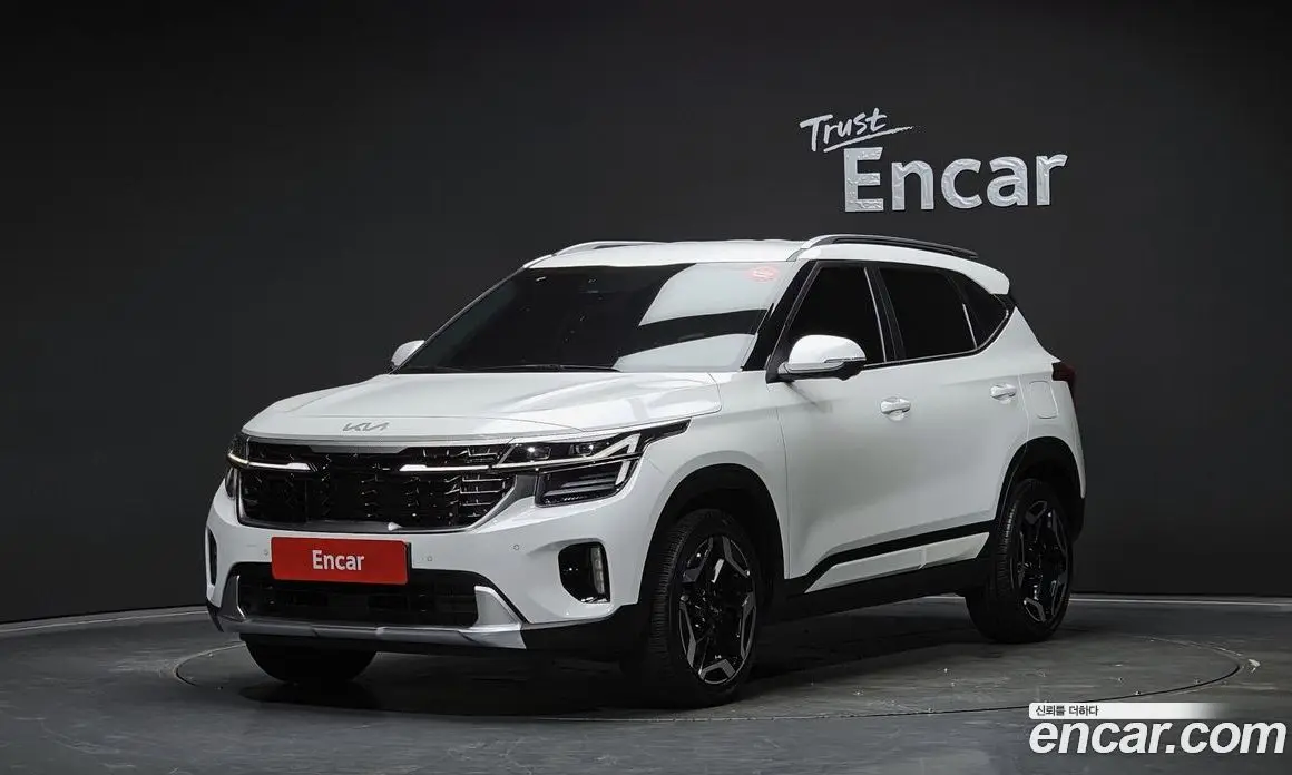 Kia Seltos 2023 2.0 автомат (гидро), фото 1 Kia Seltos 2023 2.0 автомат (гидро), фото 1