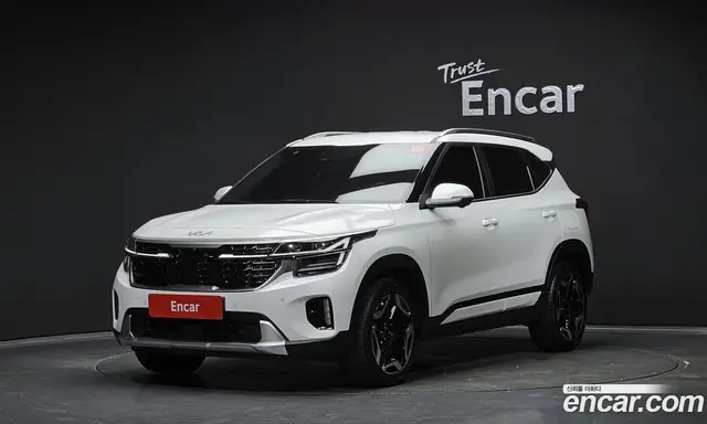 Kia Seltos 2023 2.0 автомат (гидро), миниатюра 1 Kia Seltos 2023 2.0 автомат (гидро), миниатюра 1