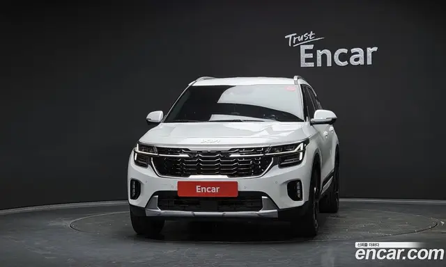 Kia Seltos 2023 2.0 автомат (гидро), миниатюра 3 Kia Seltos 2023 2.0 автомат (гидро), миниатюра 3