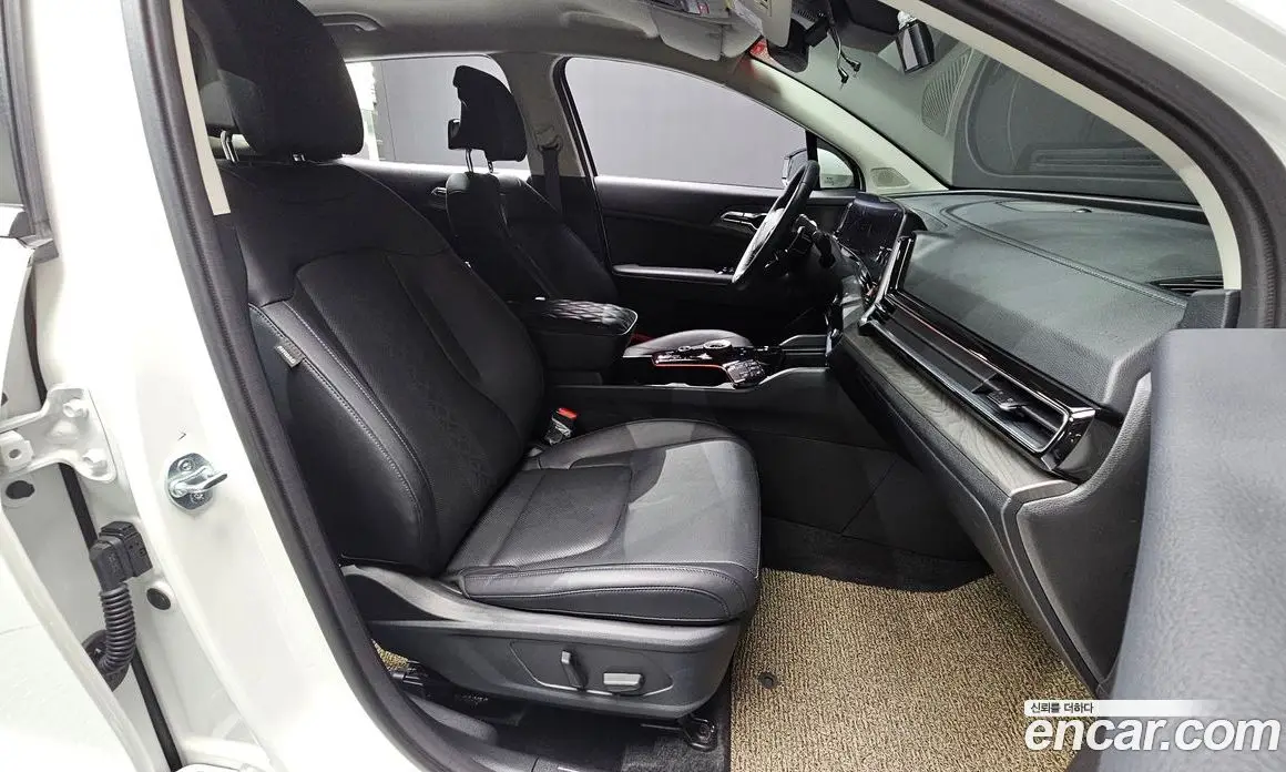 Kia Sportage 2023 1.6 автомат (гидро), фото 16 Kia Sportage 2023 1.6 автомат (гидро), фото 16