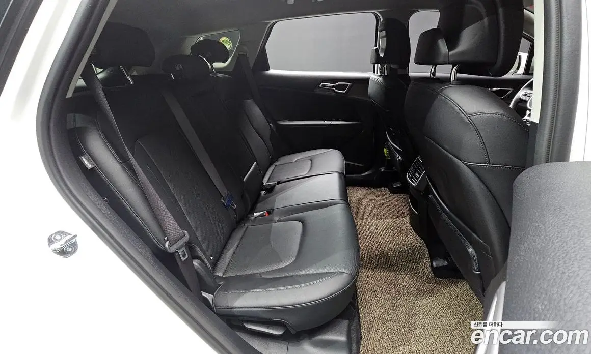 Kia Sportage 2023 1.6 автомат (гидро), фото 17 Kia Sportage 2023 1.6 автомат (гидро), фото 17