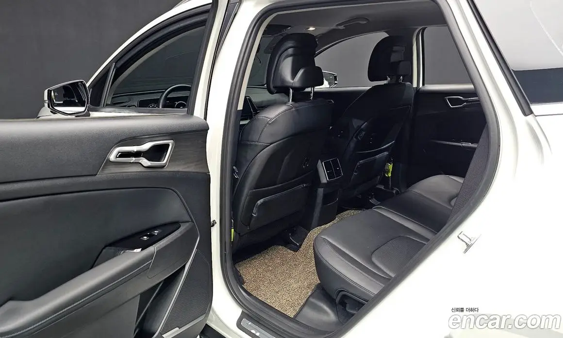Kia Sportage 2023 1.6 автомат (гидро), фото 23 Kia Sportage 2023 1.6 автомат (гидро), фото 23