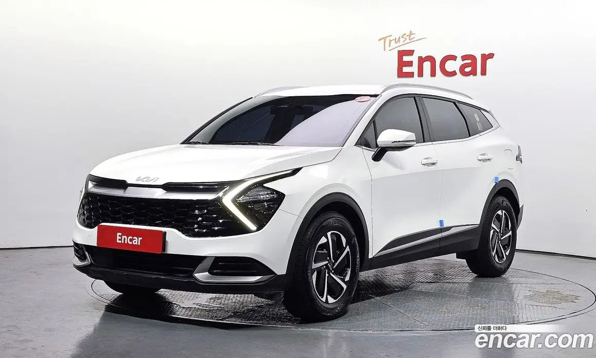 Kia Sportage 2023 1.6 автомат (гидро), фото 1 Kia Sportage 2023 1.6 автомат (гидро), фото 1