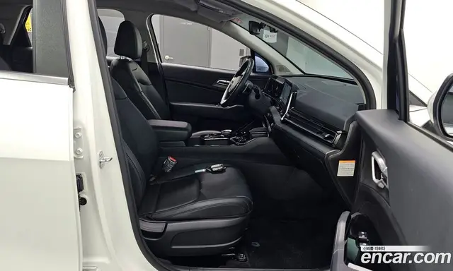 Kia Sportage 2023 1.6 автомат (гидро), миниатюра 12