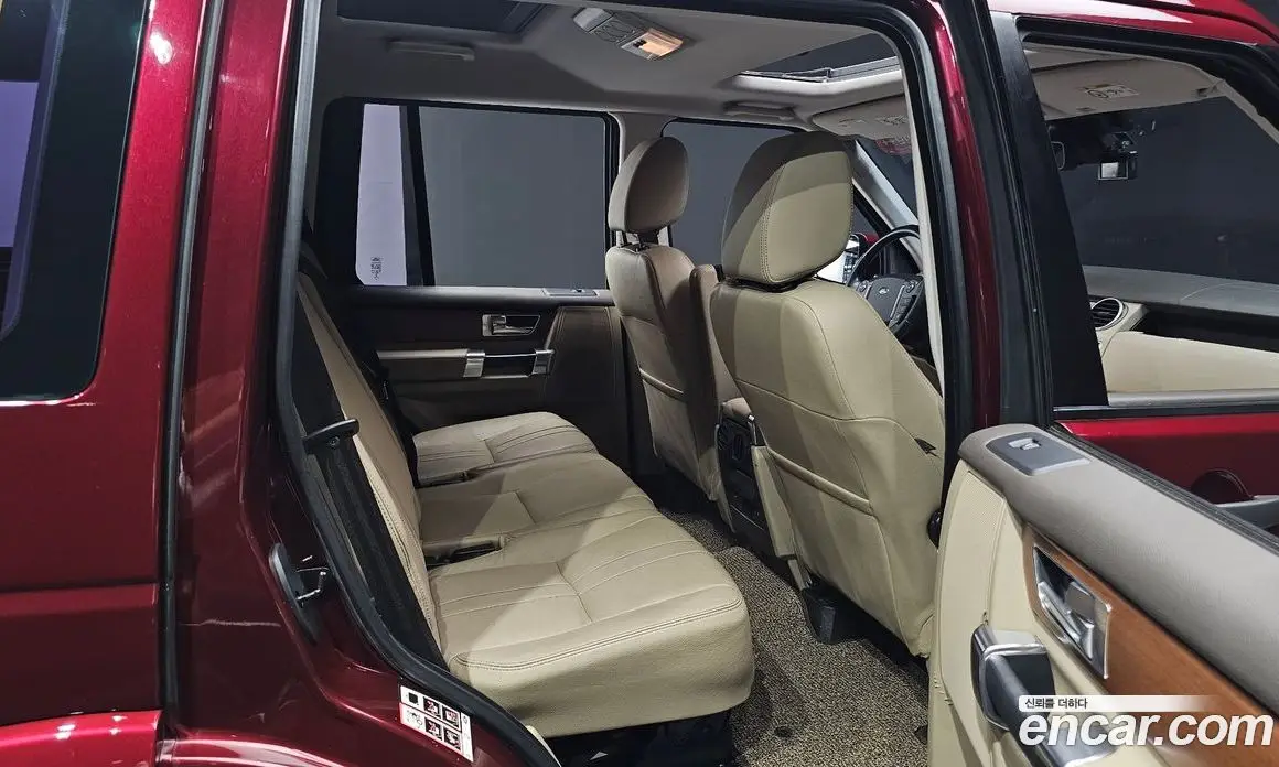 Land Rover Discovery 2016 3.0 автомат (гидро), фото 16 Land Rover Discovery 2016 3.0 автомат (гидро), фото 16