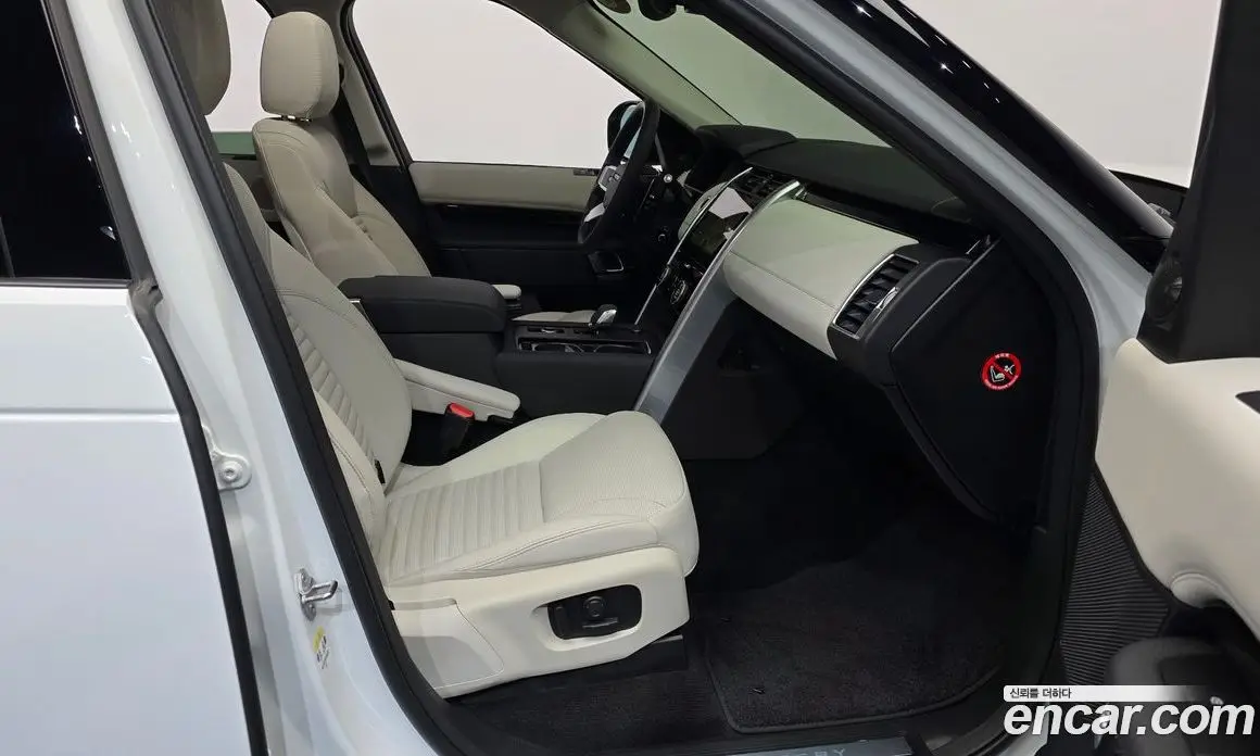 Land Rover Discovery 2024 3.0 автомат (гидро), фото 17 Land Rover Discovery 2024 3.0 автомат (гидро), фото 17