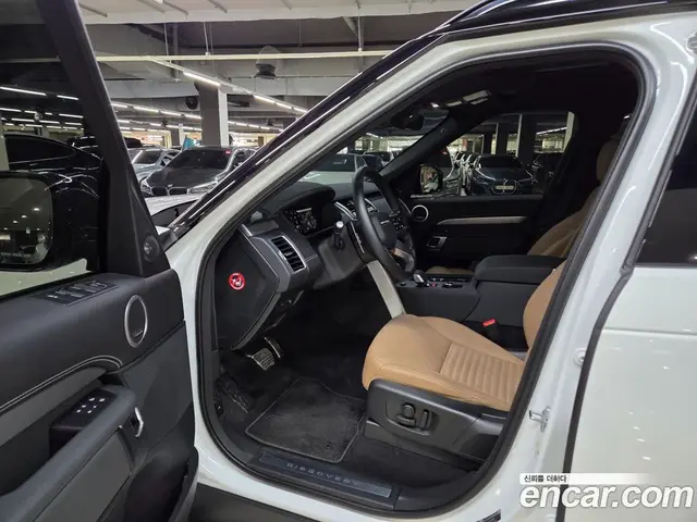Land Rover Discovery 2025 3.0 автомат (гидро), миниатюра 8 Land Rover Discovery 2025 3.0 автомат (гидро), миниатюра 8