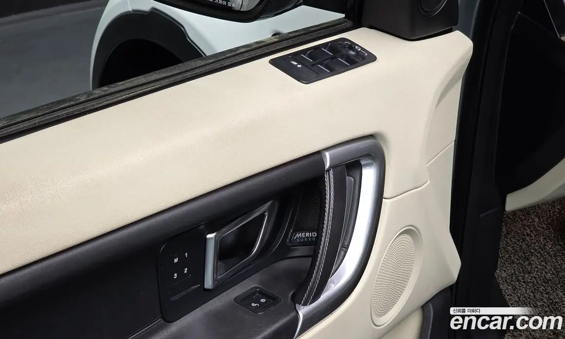 Land Rover Discovery Sport 2015 2.2 автомат (гидро), фото 16