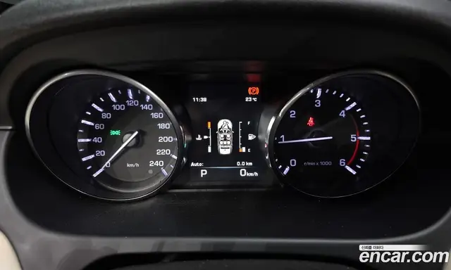Land Rover Discovery Sport 2015 2.2 автомат (гидро), миниатюра 8