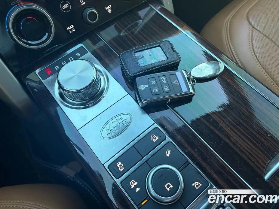 Land Rover Range Rover 2018 4.4 автомат (гидро), фото 9 Land Rover Range Rover 2018 4.4 автомат (гидро), фото 9