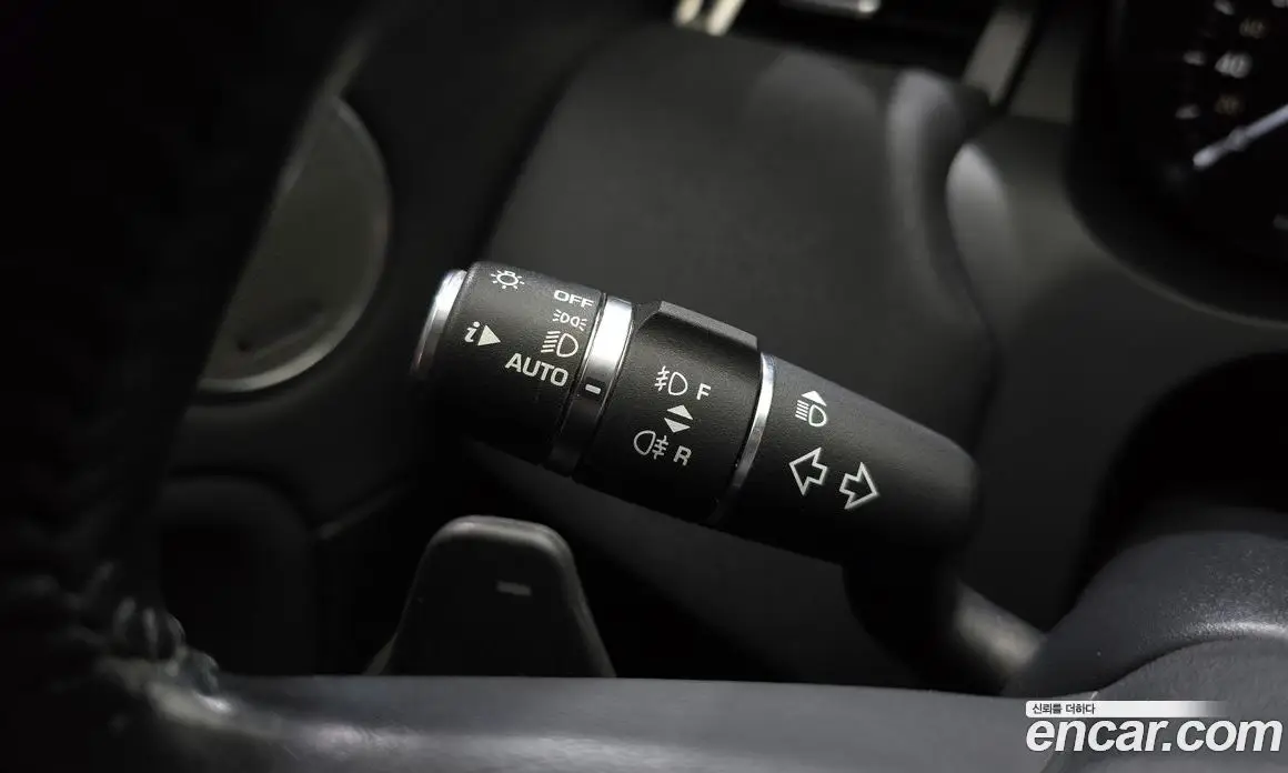 Land Rover Range Rover Evoque 2017 2.0 автомат (гидро), фото 33 Land Rover Range Rover Evoque 2017 2.0 автомат (гидро), фото 33