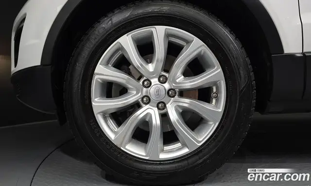 Land Rover Range Rover Evoque 2017 2.0 автомат (гидро), миниатюра 5 Land Rover Range Rover Evoque 2017 2.0 автомат (гидро), миниатюра 5