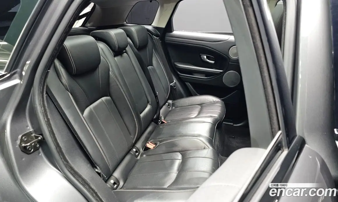 Land Rover Range Rover Evoque 2018 2.0 автомат (гидро), фото 12