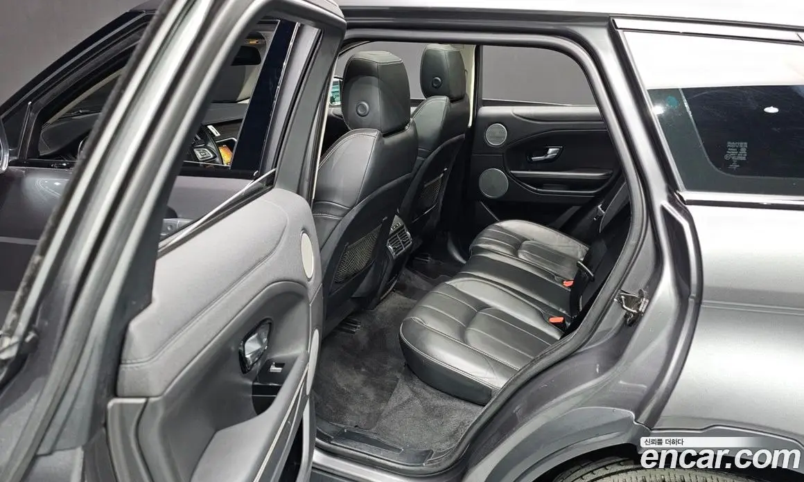 Land Rover Range Rover Evoque 2018 2.0 автомат (гидро), фото 13