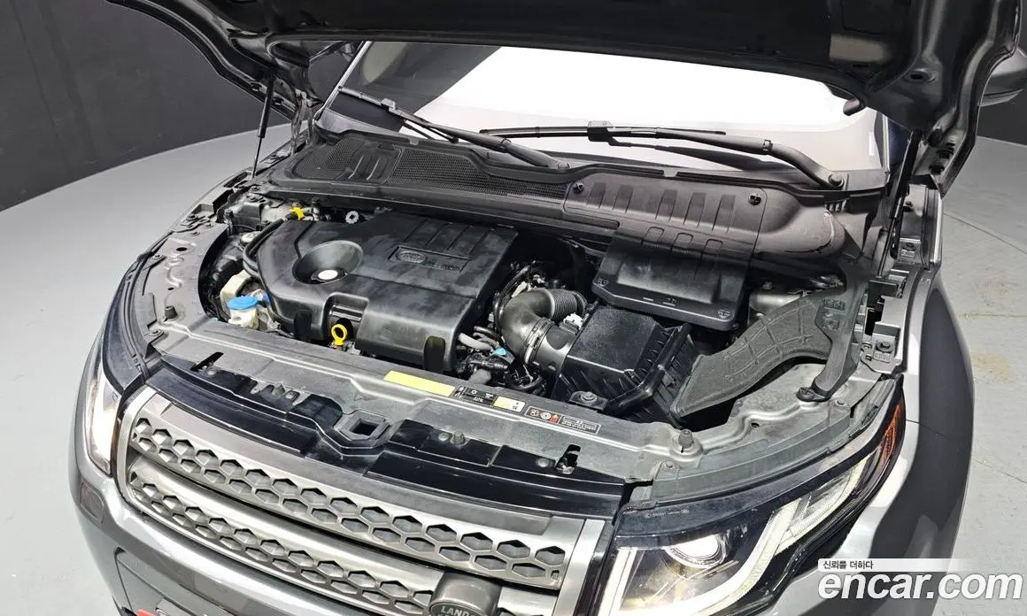 Land Rover Range Rover Evoque 2018 2.0 автомат (гидро), фото 6