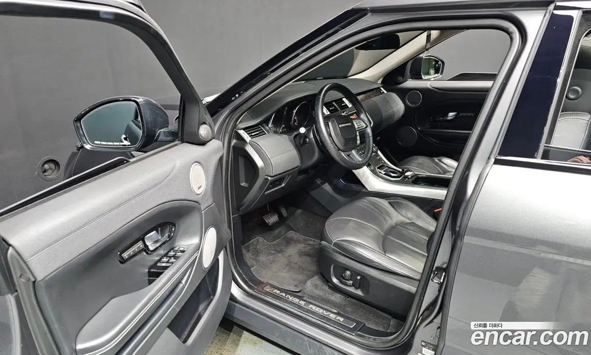 Land Rover Range Rover Evoque 2018 2.0 автомат (гидро), фото 10