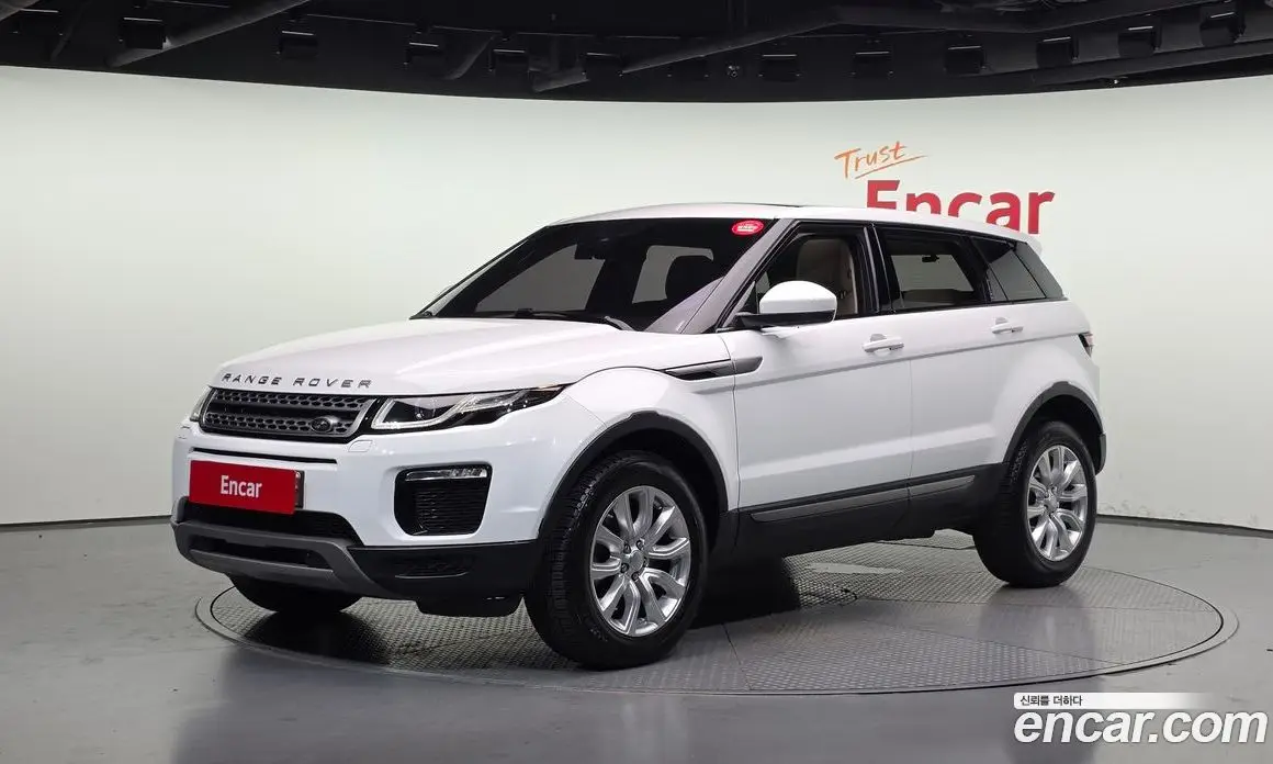 Land Rover Range Rover Evoque 2018 2.0 автомат (гидро), фото 1 Land Rover Range Rover Evoque 2018 2.0 автомат (гидро), фото 1
