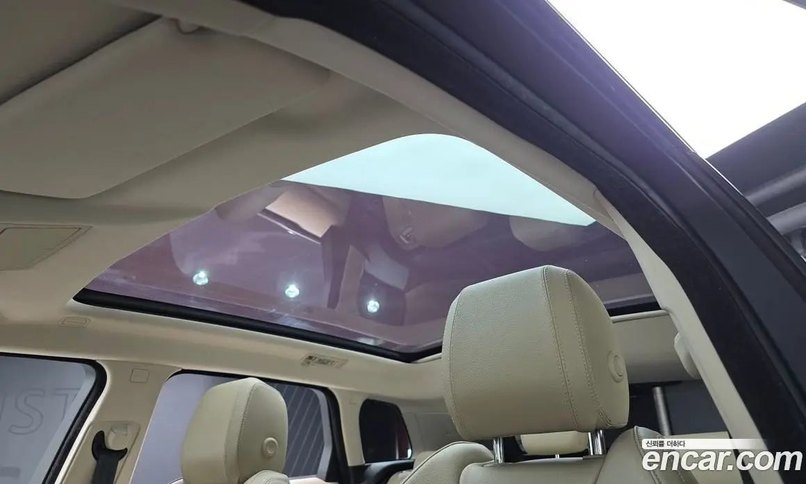 Land Rover Range Rover Evoque 2018 2.0 автомат (гидро), фото 15 Land Rover Range Rover Evoque 2018 2.0 автомат (гидро), фото 15