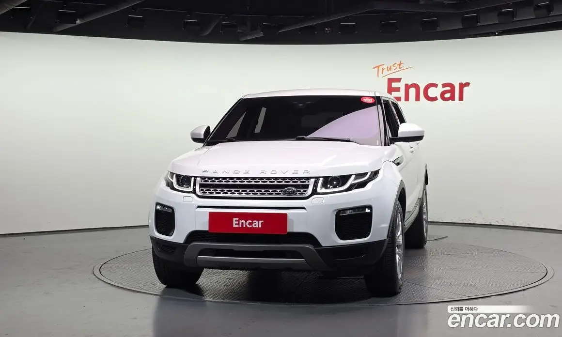 Land Rover Range Rover Evoque 2018 2.0 автомат (гидро), фото 3 Land Rover Range Rover Evoque 2018 2.0 автомат (гидро), фото 3