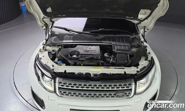 Land Rover Range Rover Evoque 2018 2.0 автомат (гидро), миниатюра 6 Land Rover Range Rover Evoque 2018 2.0 автомат (гидро), миниатюра 6