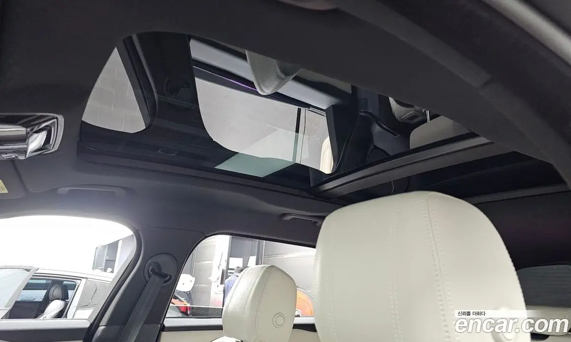 Land Rover Range Rover Velar 2018 3.0 автомат (гидро), фото 25 Land Rover Range Rover Velar 2018 3.0 автомат (гидро), фото 25