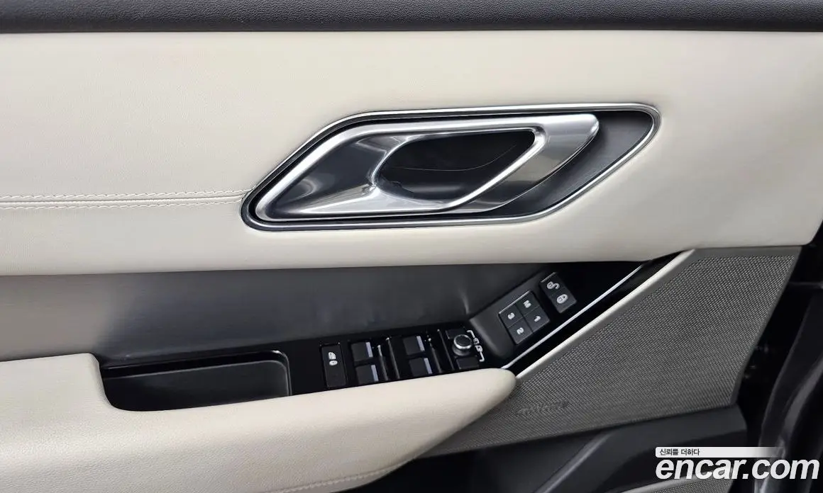 Land Rover Range Rover Velar 2018 3.0 автомат (гидро), фото 28 Land Rover Range Rover Velar 2018 3.0 автомат (гидро), фото 28