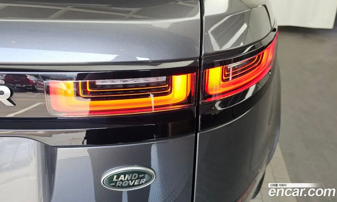 Land Rover Range Rover Velar 2018 3.0 автомат (гидро), фото 9 Land Rover Range Rover Velar 2018 3.0 автомат (гидро), фото 9