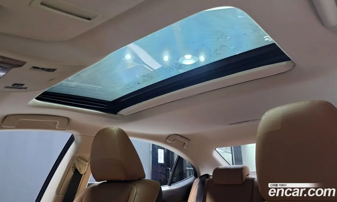 Lexus ES 2017 2.5 автомат (гидро), фото 24 Lexus ES 2017 2.5 автомат (гидро), фото 24