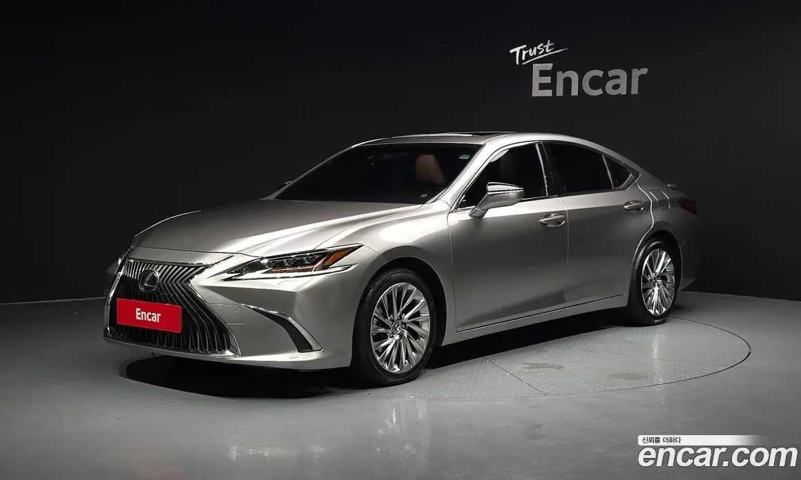 Lexus ES 2021 2.5 автомат (гидро), фото 1 Lexus ES 2021 2.5 автомат (гидро), фото 1