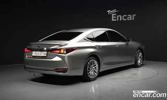 Lexus ES 2021 2.5 автомат (гидро), миниатюра 2 Lexus ES 2021 2.5 автомат (гидро), миниатюра 2