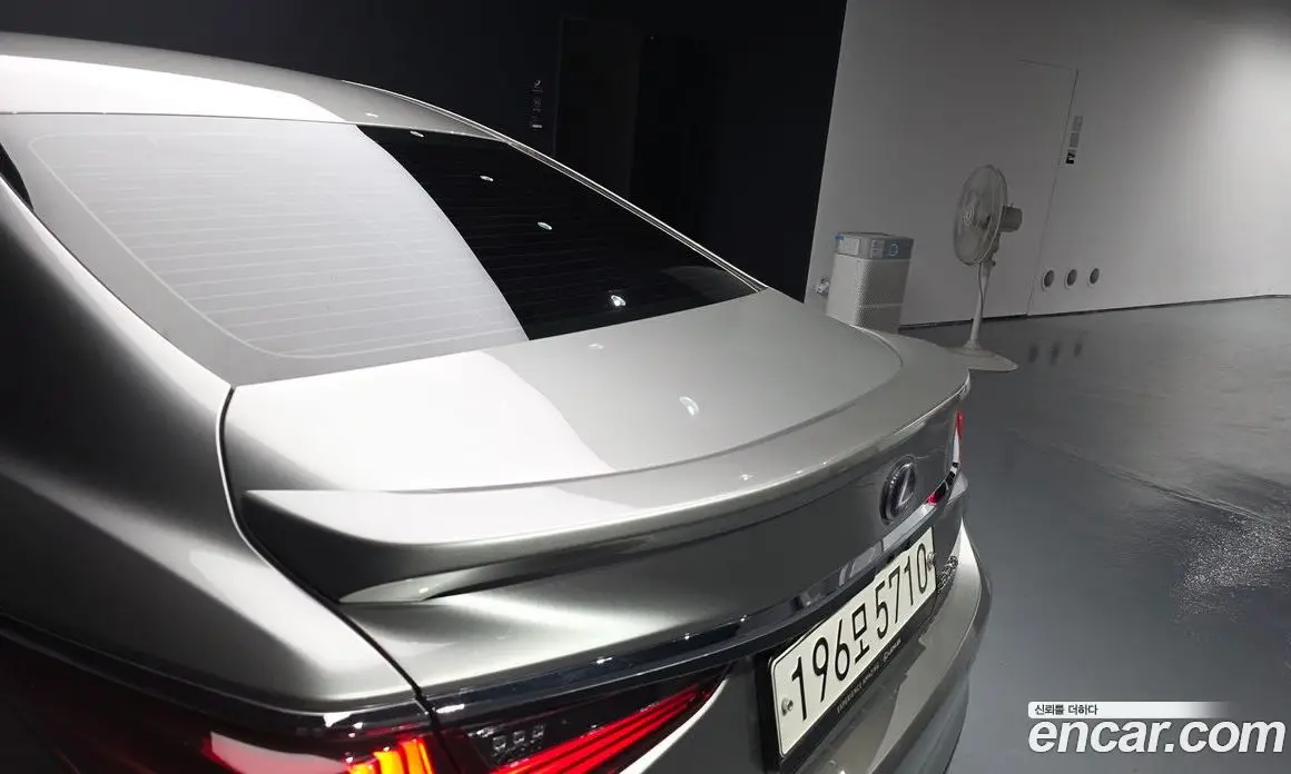 Lexus ES 2021 2.5 автомат (гидро), фото 28 Lexus ES 2021 2.5 автомат (гидро), фото 28
