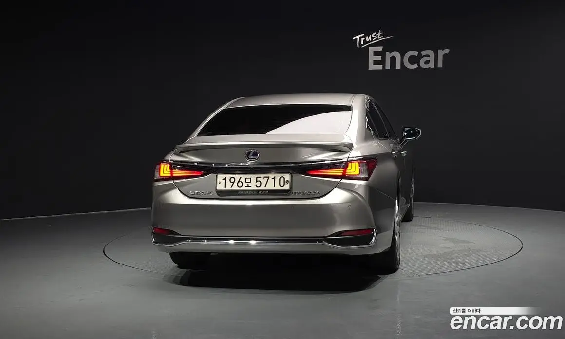 Lexus ES 2021 2.5 автомат (гидро), фото 4 Lexus ES 2021 2.5 автомат (гидро), фото 4