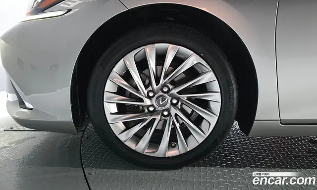 Lexus ES 2021 2.5 автомат (гидро), миниатюра 5 Lexus ES 2021 2.5 автомат (гидро), миниатюра 5