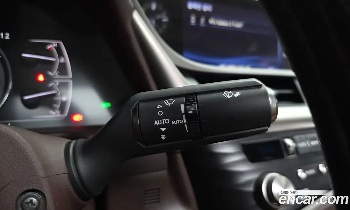 Lexus ES 2021 2.5 автомат (гидро), фото 42 Lexus ES 2021 2.5 автомат (гидро), фото 42