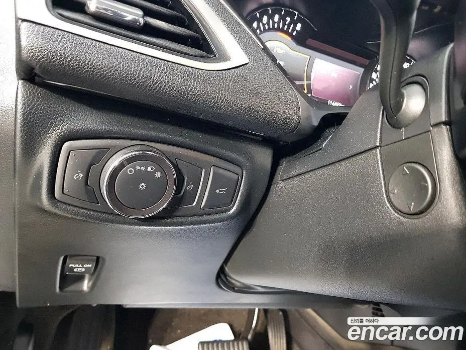 Lincoln MKZ 2015 2.0 автомат (гидро), фото 11 Lincoln MKZ 2015 2.0 автомат (гидро), фото 11